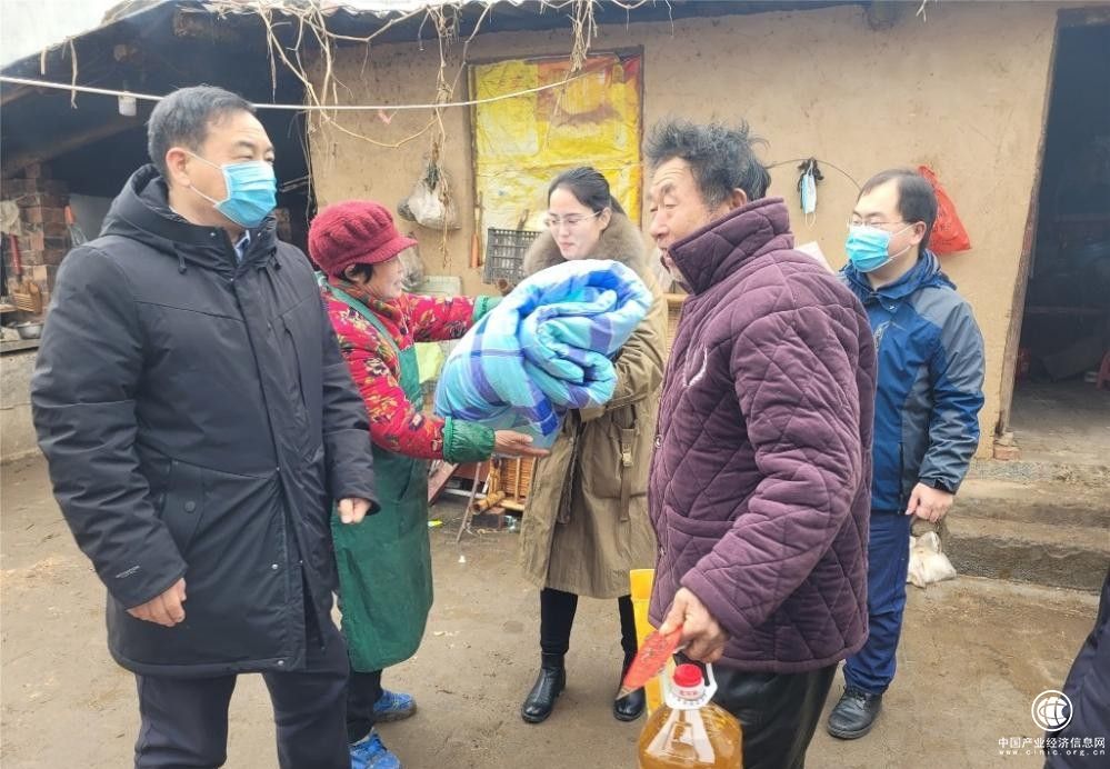 政信投资集团在多地开展“新春送温暖”慰问活动