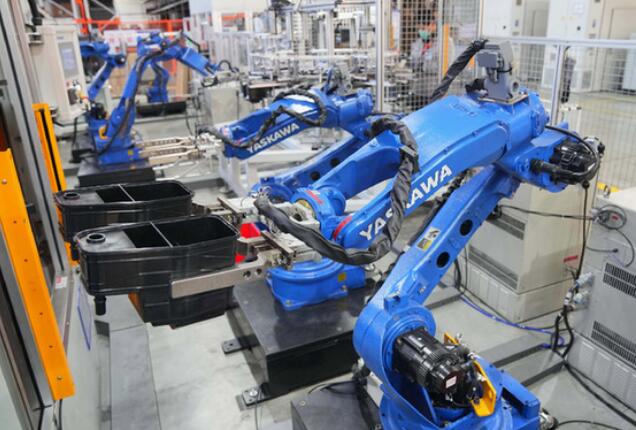 补链强链多措并举 承压而上显现韧性