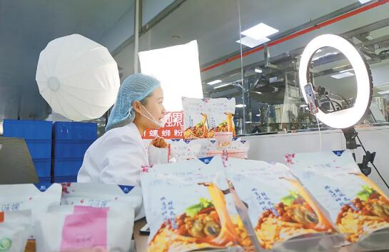 广西精准发力服务产业振兴经济发展