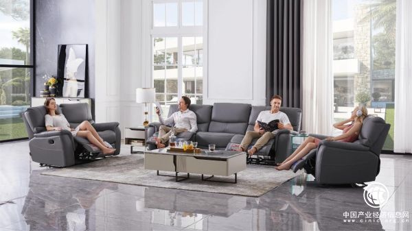  芝华仕头等舱沙发，打造满足全家需求的“多功能”客厅