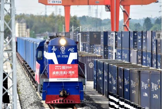 提运力扩产能 成都双流“定制货运”专列驶向越南河内