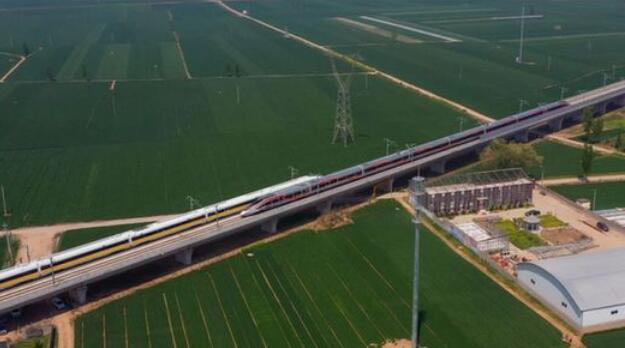 时速435公里！新型复兴号高速综合检测列车创世界纪录