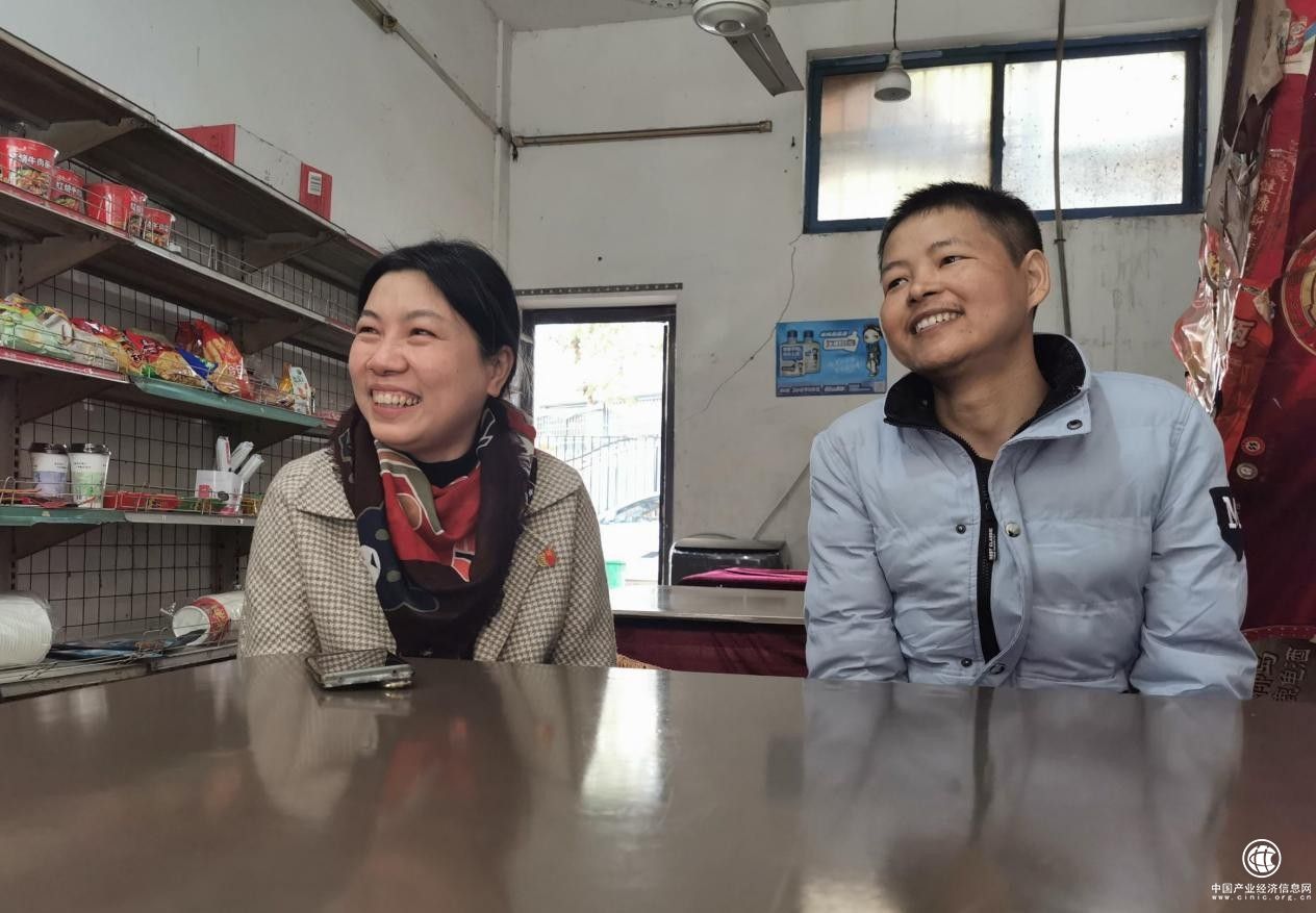  “三代”接力担使命，“三心”凝聚显担当