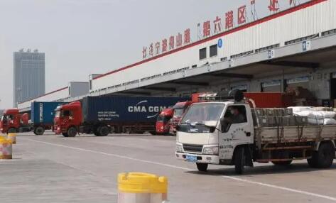 政府部门和物流企业积极行动——全力以赴保障物流畅通