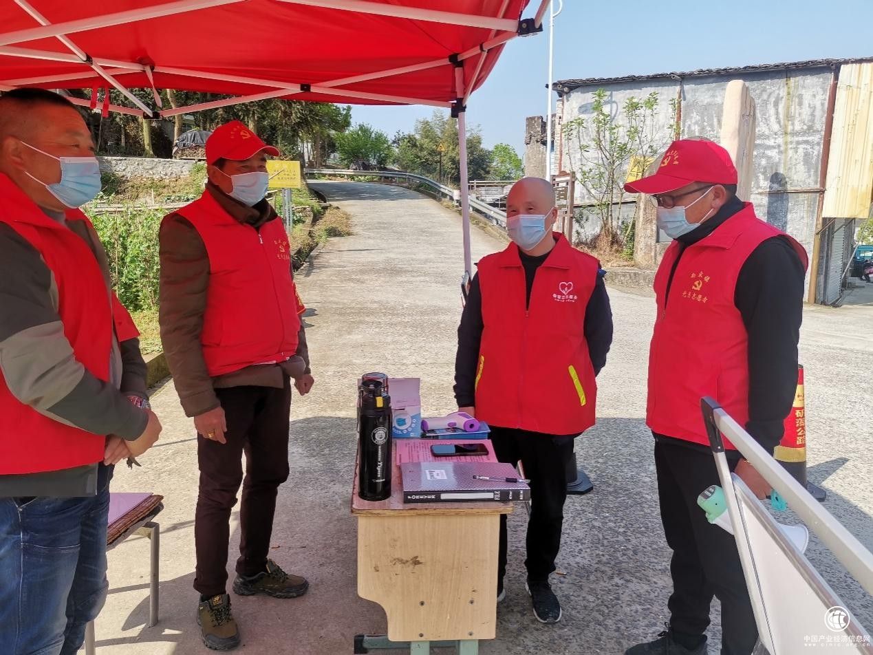  下沉包联村社 助力疫情防控