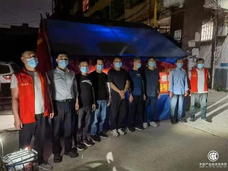  战“疫”中有我，志愿做先锋