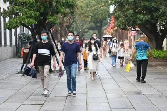 2022年“五一”假期国内旅游出游1.6亿人次，国内旅游收入646.8亿元