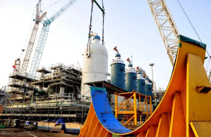 全球首批一体化建造LNG核心工艺模块顺利交付