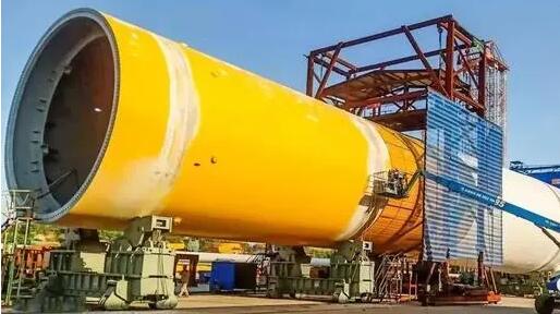 中信重工国内最大风电单桩建成