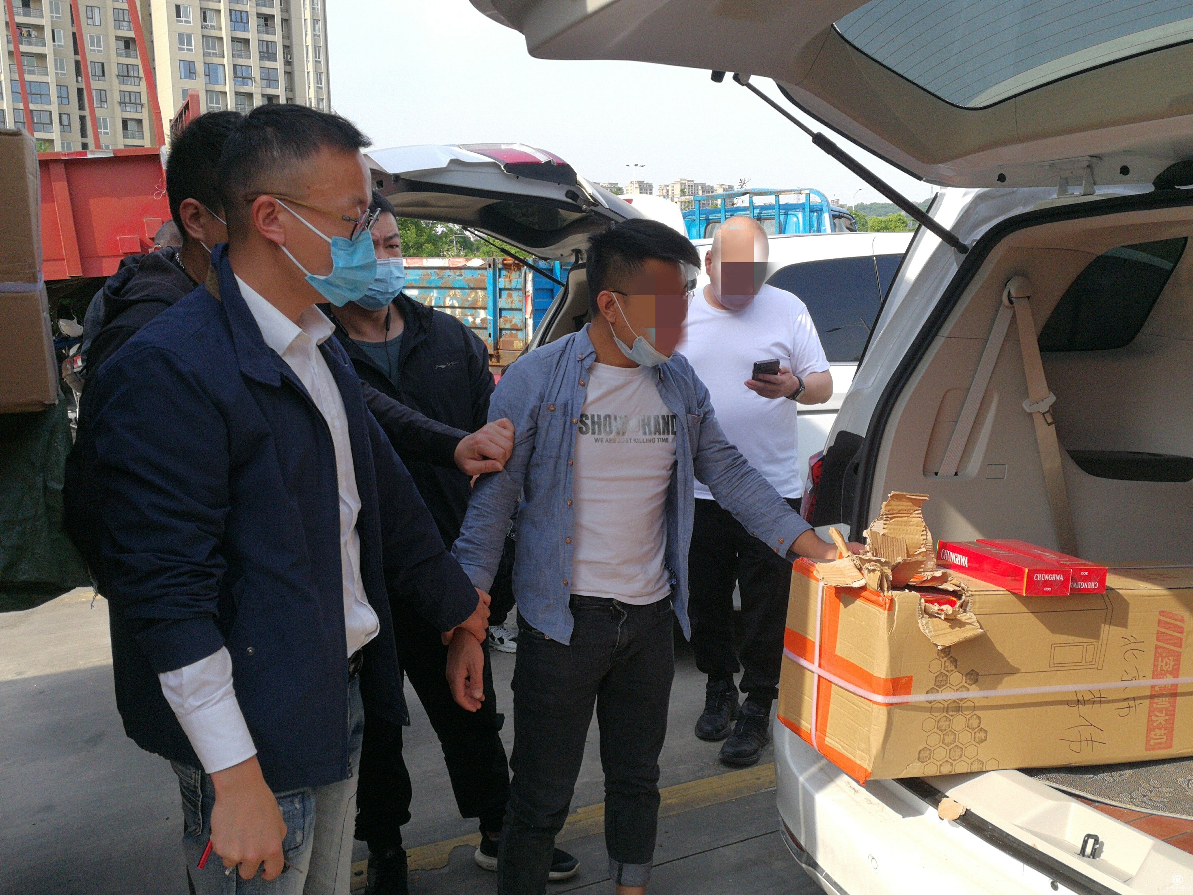  精准研判 以案查案 查获一起45万余元专车案件