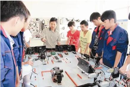 职业教育这十年：培养数以亿计的高素质产业生力军