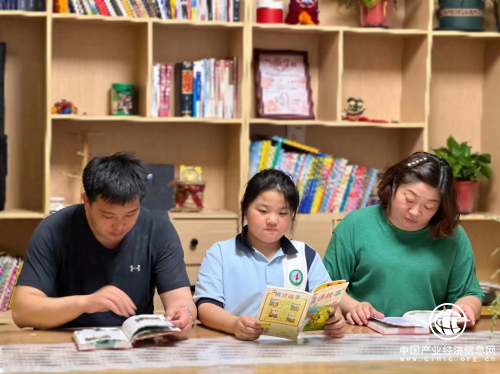 河南沈丘：共沐书香  强国有我