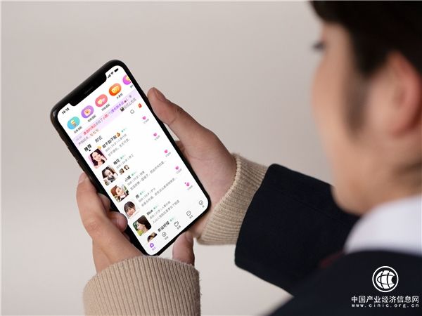  爱聊APP脱单故事：珍惜对方的最好方式就是牵手一生