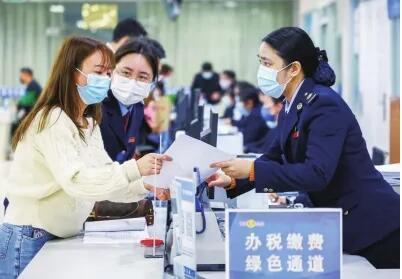 加规模、加速退 今年出台的留抵退税“红包”增至约1.64万亿元