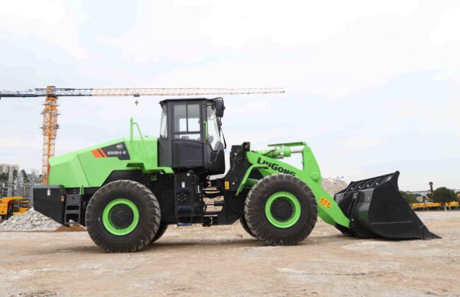 助力实现“双碳”目标 柳工新一代电动装载机重磅发布