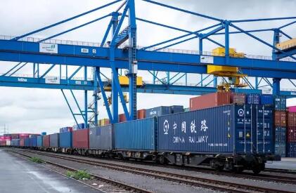 克服困难 “齐鲁号”欧亚班列稳定开行