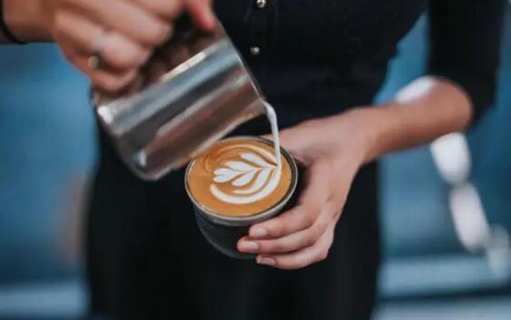 中国现制咖啡市场进入快速增长期