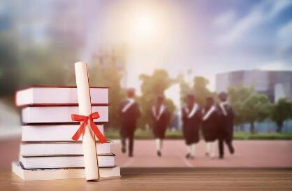 10年间输送60多万名博士650多万名硕士 我国自主培养研究生成科创主力