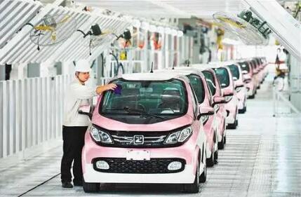 重庆新能源汽车产业“加速跑”