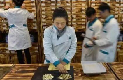 四部门发文推动中医药人才工作高质量发展