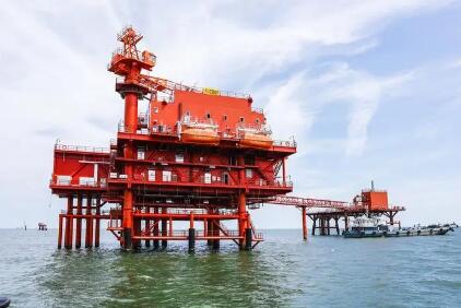 自主研究 自主设计 自主建造 自主运营 中国石油首座采修一体化平台试运行成功