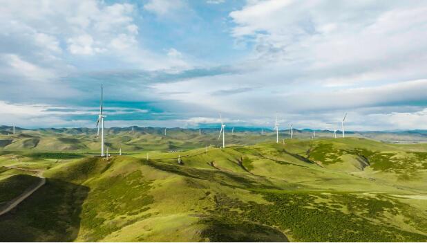 我国首个单体百万千瓦级陆上风电基地正式投产