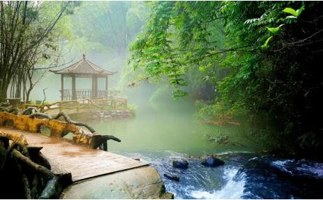 马蜂窝夏季“蜂向标”：六盘水领跑小众避暑目的地 热度上涨140%