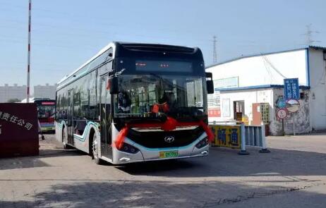 苏州金龙蔚蓝公交车荣获 “江苏精品” “苏州制造”品牌认证