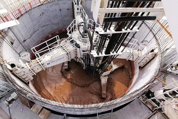 中信重工国内首台直径14米竖井掘进机首战告捷