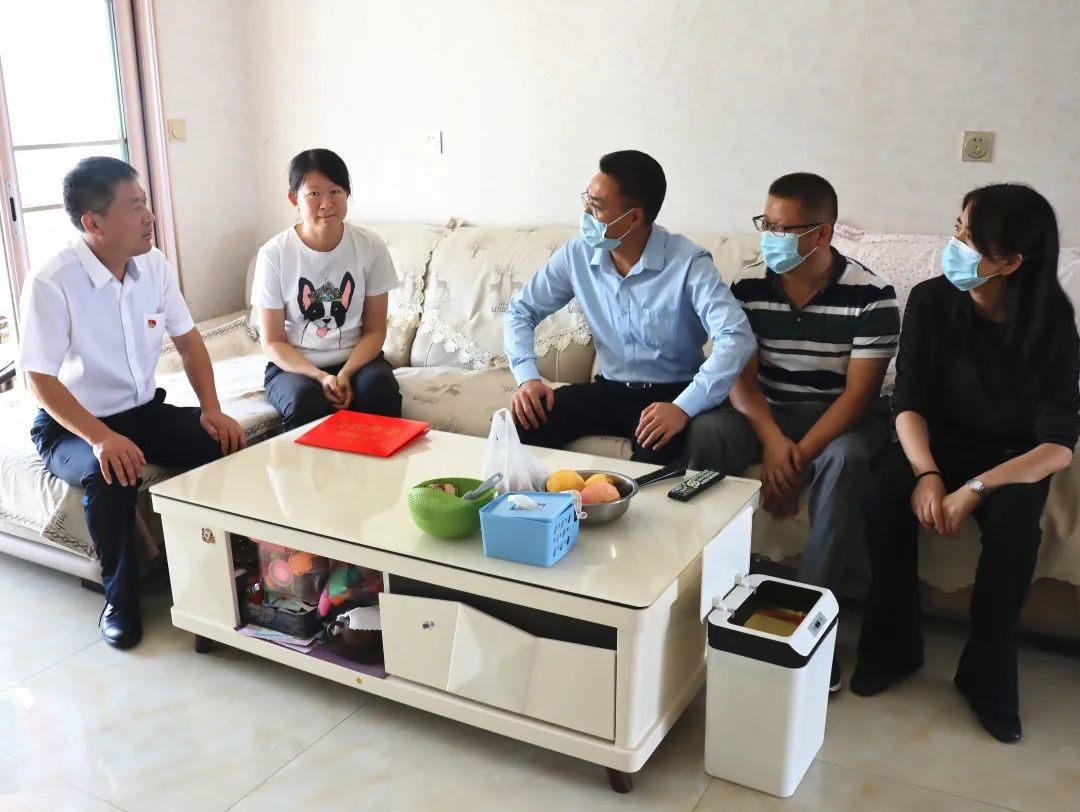 “娘家人”点亮梦想｜山东济宁兖州区总工会开展“金秋助学”活动