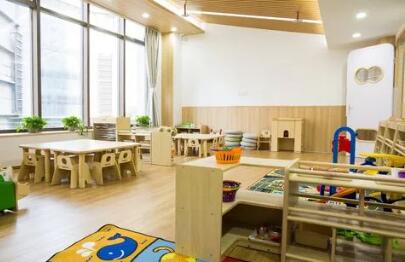 国家卫健委：截至2021年底全国每千人口托位数在2.03个左右