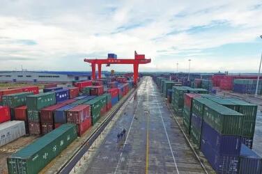 上半年经济增速全国最前列 这座广西港口小城正在崛起