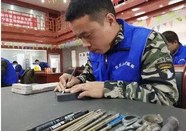 年轻创业者入局文房四宝行业 带来活力也直面挑战