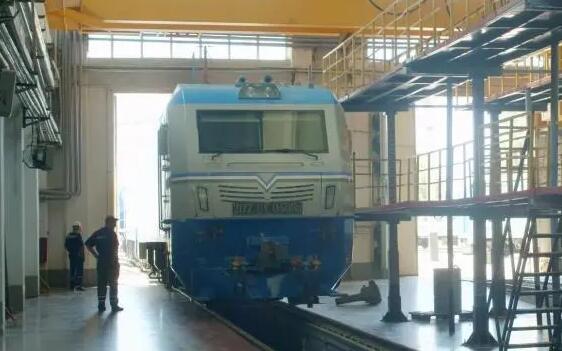 中车大连公司出口乌兹别克斯坦电力机车交付