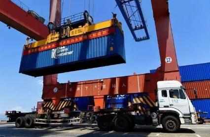 福建泉州开行首条俄罗斯远东外贸集装箱航线