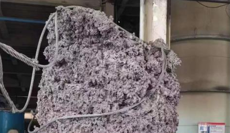 新疆湘晟自主研发的世界第一炉20吨海绵钛钛坨问世