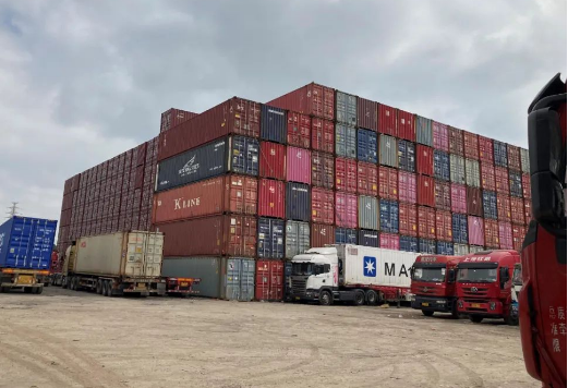 全球集装箱过剩 空柜积压严重 运价走低