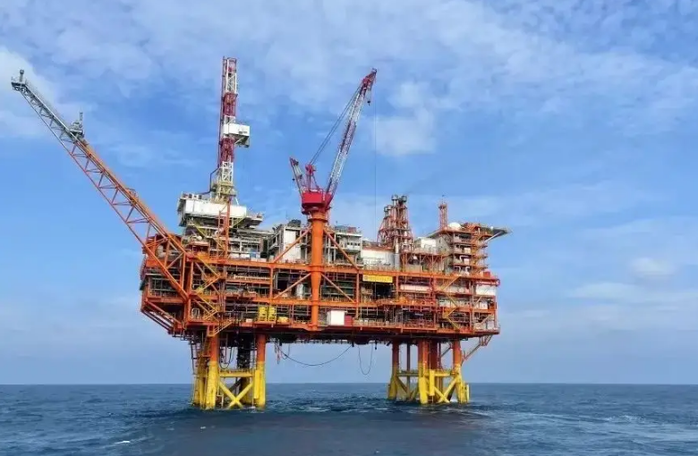 我国建成亚洲最大海上石油生产平台