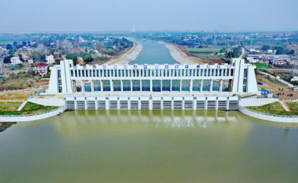 中国电建承建的国内在建规模最大水利工程试通水通航
