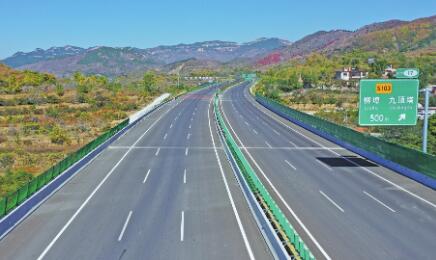 山东高速公路通车里程突破8000公里