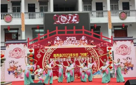 新的春天 新的征程 新的出发——从春节假期看生机勃勃的中国