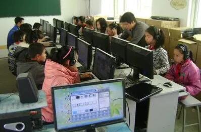 全国中小学(含教学点)互联网接入率达100%