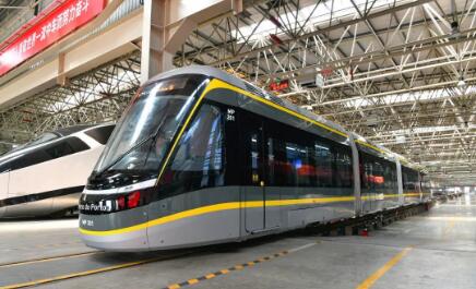 中国城轨列车首次出口欧盟 预计5月在葡萄牙投入运营