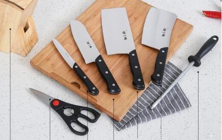 2022年刀具出口额明显大于进口额