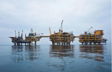 中国最大海上自营油田累产原油突破1亿立方米