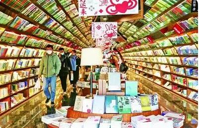 繁荣文艺创作 更好满足人民群众精神文化需求