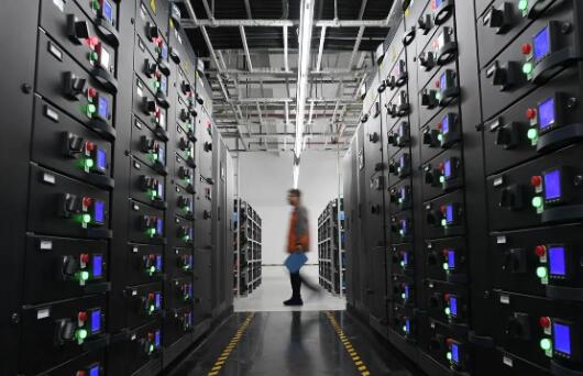 三大运营商加快织就全国算力“一张网”