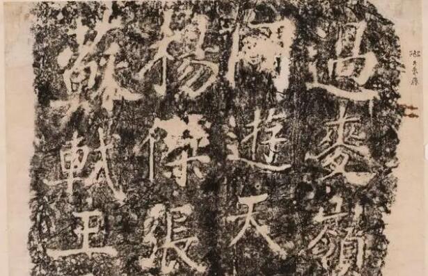 探访西湖摩崖石刻：古人西湖边发朋友圈都有什么？