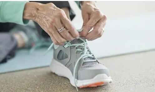 质量问题频频出现 老人鞋行业标准亟待出台