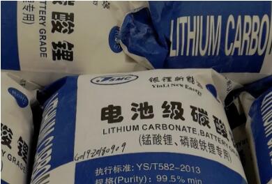 碳酸锂价格下跌 新能源车企几家欢喜几家愁